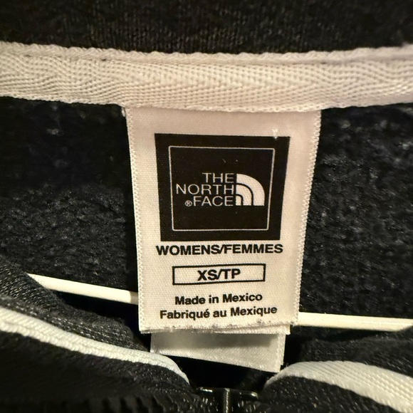 The North Face Black Gray Hooded Zipper Jacket Size XS Fitted Camp Outdoors - Picture 3 of 3